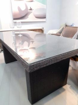 Светло-коричневый