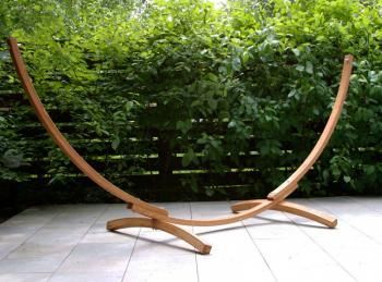 Темно-коричневый