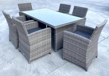 Серо-коричневое плетение, серые подушки