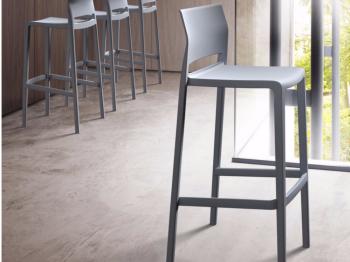 Стул пластиковый полубарный ReeHouse Bakhita