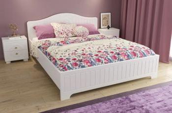 Белое дерево