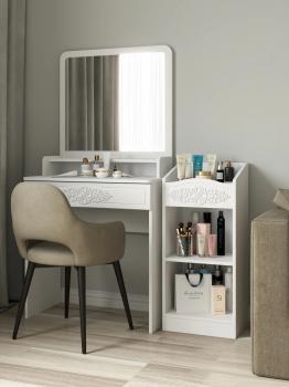 Белое дерево