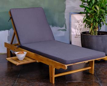 Коричневый