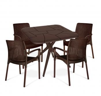 Коричневый