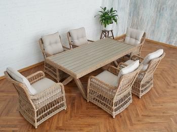 Бежевое плетение, бежевые подушки