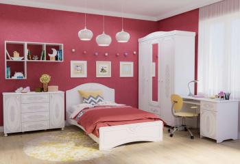 Белое дерево